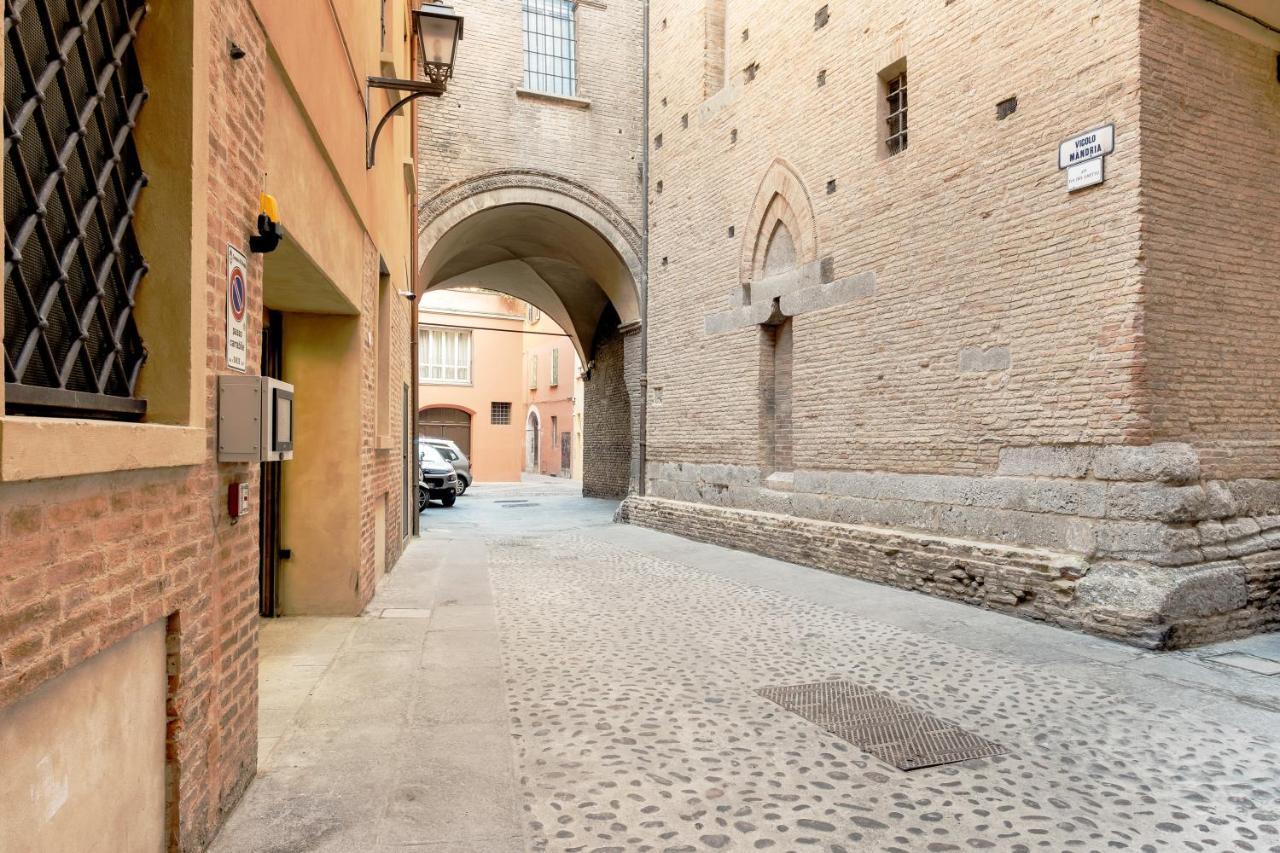 Lo Scrigno Delle 2 Torri! Nel Cuore Del Centro, Vicino A Via Rizzoli Bolonia Zewnętrze zdjęcie